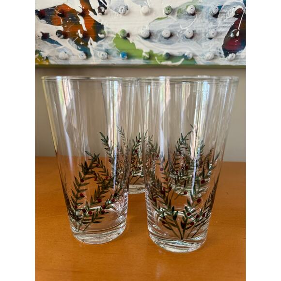 Vintage Winterberry Tumbler Drinking Glasses (16 ounces) Set of 4 - Picture 4 of 5